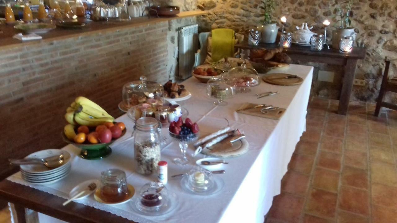 Can Carbo De Les Olives Peralada Exterior foto